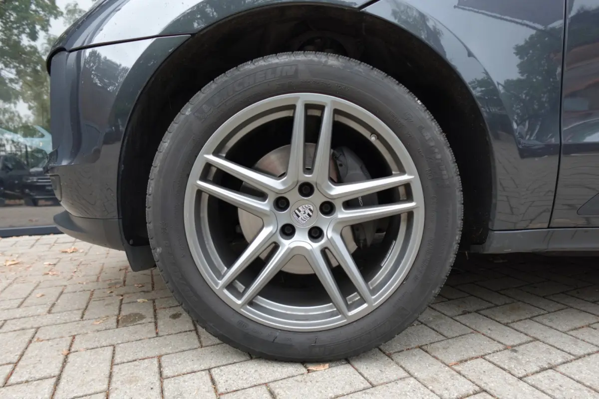 Porsche Macan 2.0 PANO SPORT CHRONO VOL
