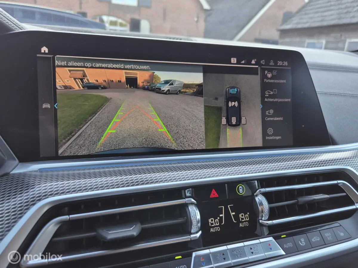 xDrive45e High Executive I Camera I Trekhaak I Sportstoel I 21 INCH