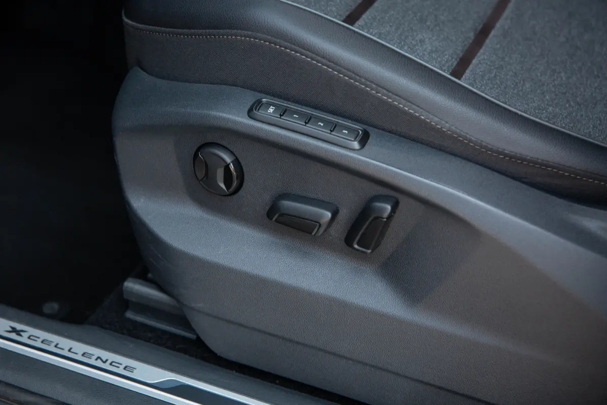 1.4 TSI e-Hybrid PHEV Xcellence , SOH 91,1%, Elektrische Trekhaak, Panoramadak, Memory, Apple Carplay, Adaptive cruise,