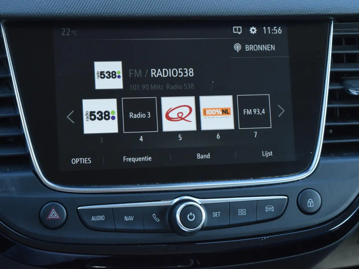 1.2 Turbo 120 Jaar Edition l Camera l PDC voor & achter l Navigatie l