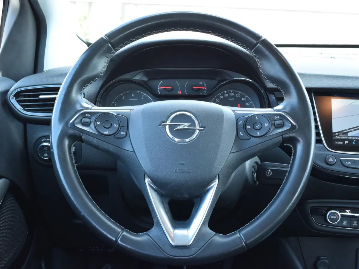 1.2 Turbo 120 Jaar Edition l Camera l PDC voor & achter l Navigatie l
