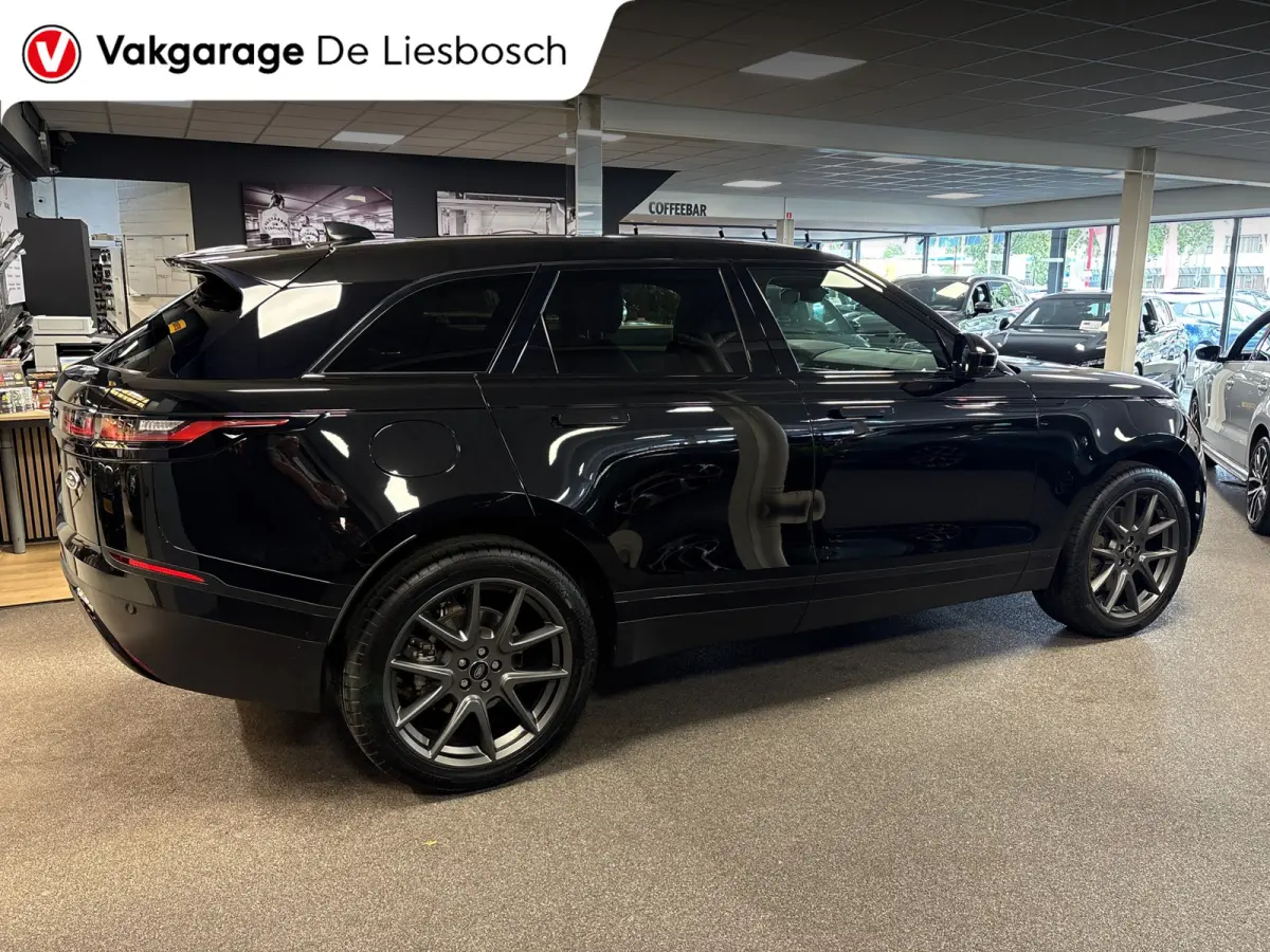 2.0 P400e SE / leer / panoramadak / navi / 360 camera / Meridian /stoel verw / black edition
