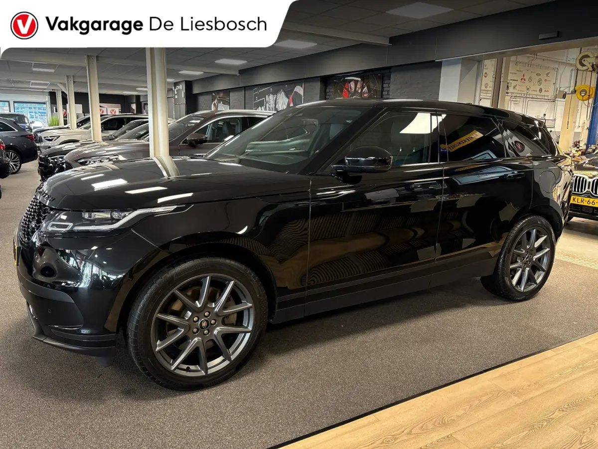 2.0 P400e SE / leer / panoramadak / navi / 360 camera / Meridian /stoel verw / black edition