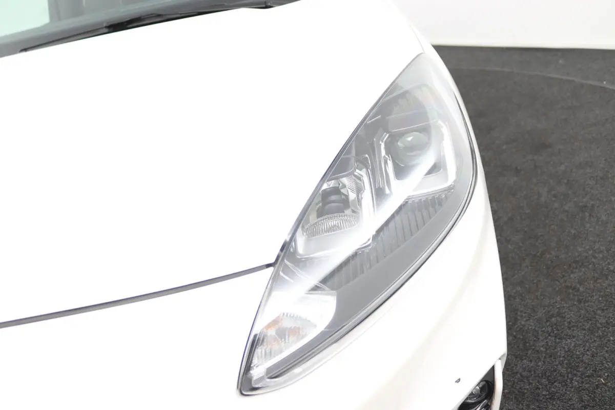2.5 PHEV ST-Line | Afneembare Trekhaak | Camera | Navigatie | CarPlay/Android Auto | Parelmoer Lak | Keyless