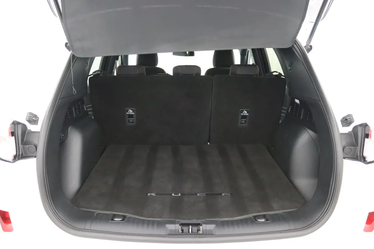 2.5 PHEV ST-Line | Afneembare Trekhaak | Camera | Navigatie | CarPlay/Android Auto | Parelmoer Lak | Keyless
