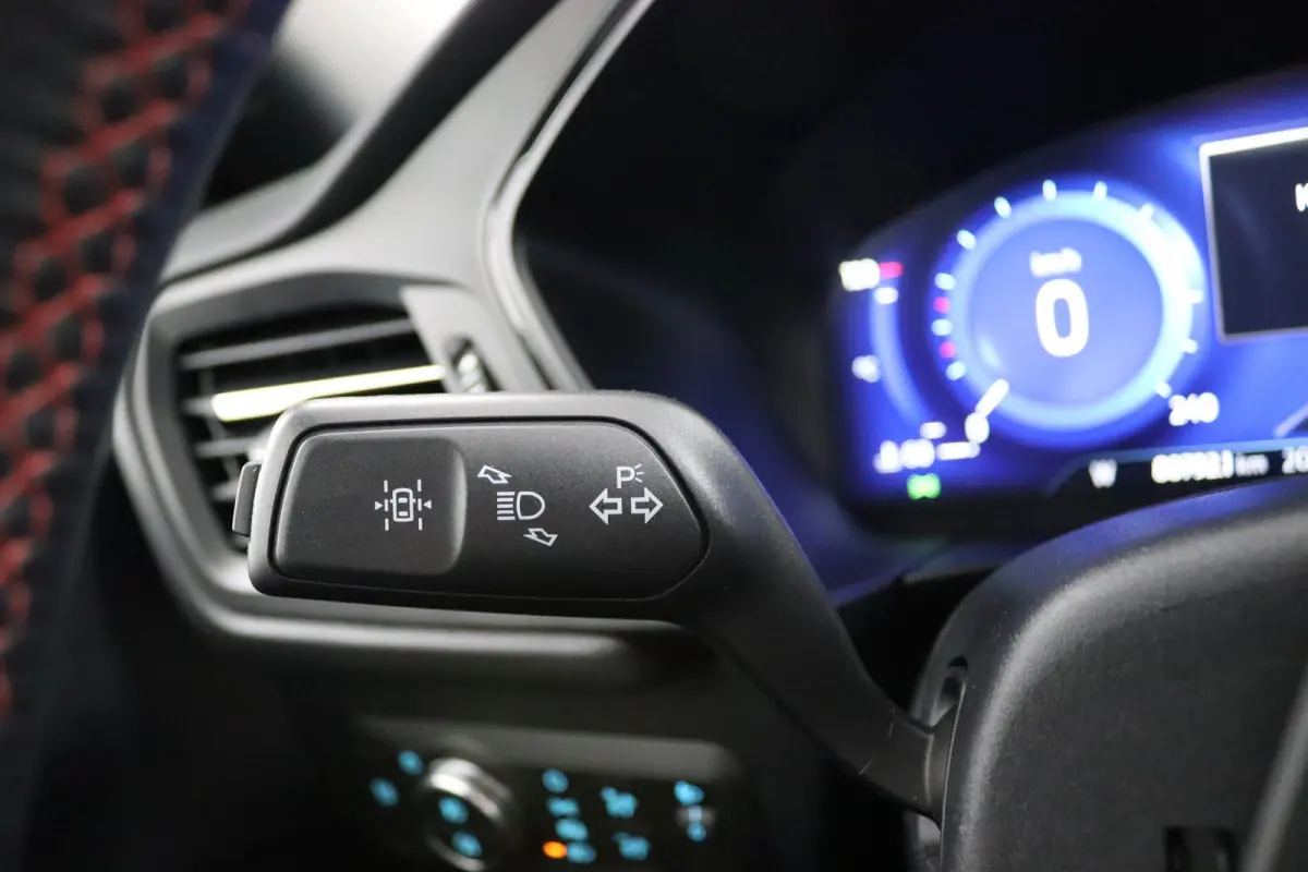 2.5 PHEV ST-Line | Afneembare Trekhaak | Camera | Navigatie | CarPlay/Android Auto | Parelmoer Lak | Keyless
