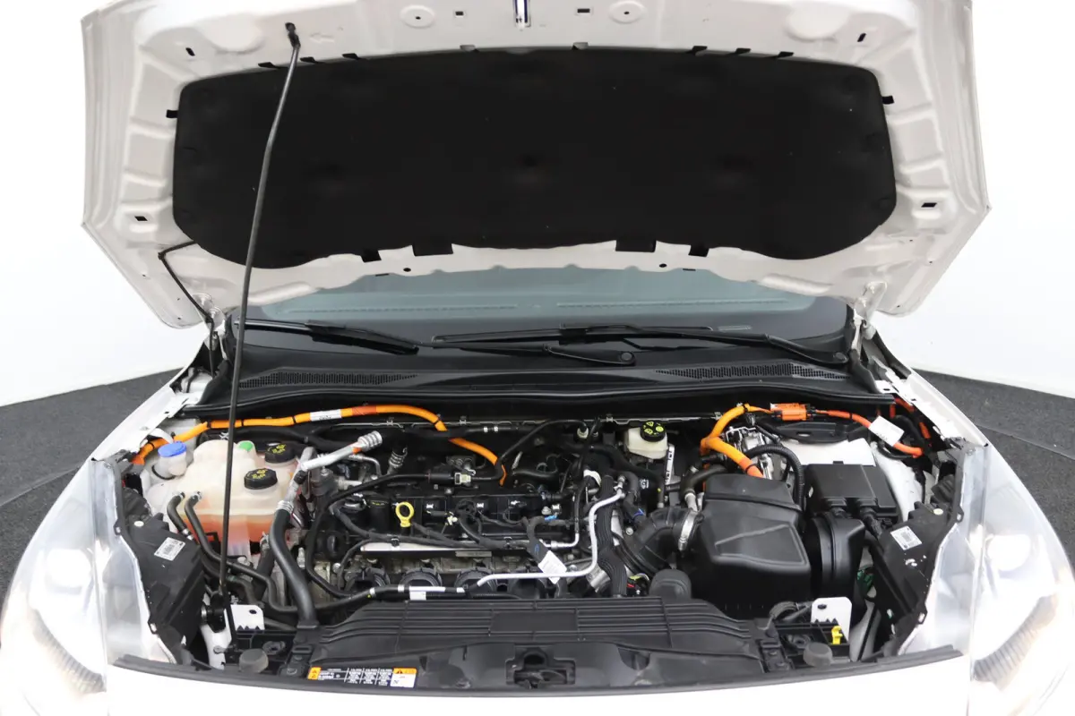 2.5 PHEV ST-Line | Afneembare Trekhaak | Camera | Navigatie | CarPlay/Android Auto | Parelmoer Lak | Keyless