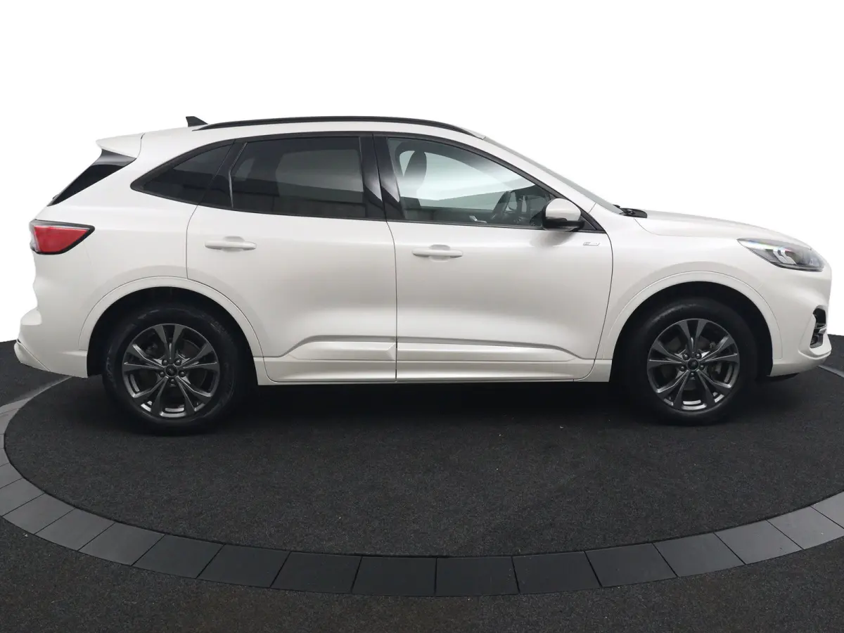 2.5 PHEV ST-Line | Afneembare Trekhaak | Camera | Navigatie | CarPlay/Android Auto | Parelmoer Lak | Keyless