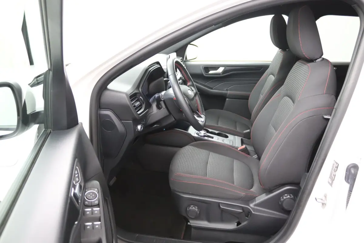 2.5 PHEV ST-Line | Afneembare Trekhaak | Camera | Navigatie | CarPlay/Android Auto | Parelmoer Lak | Keyless