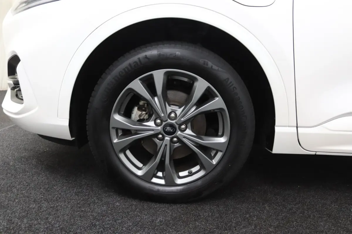 2.5 PHEV ST-Line | Afneembare Trekhaak | Camera | Navigatie | CarPlay/Android Auto | Parelmoer Lak | Keyless