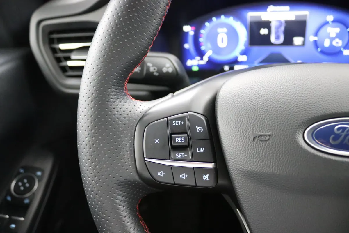 2.5 PHEV ST-Line | Afneembare Trekhaak | Camera | Navigatie | CarPlay/Android Auto | Parelmoer Lak | Keyless