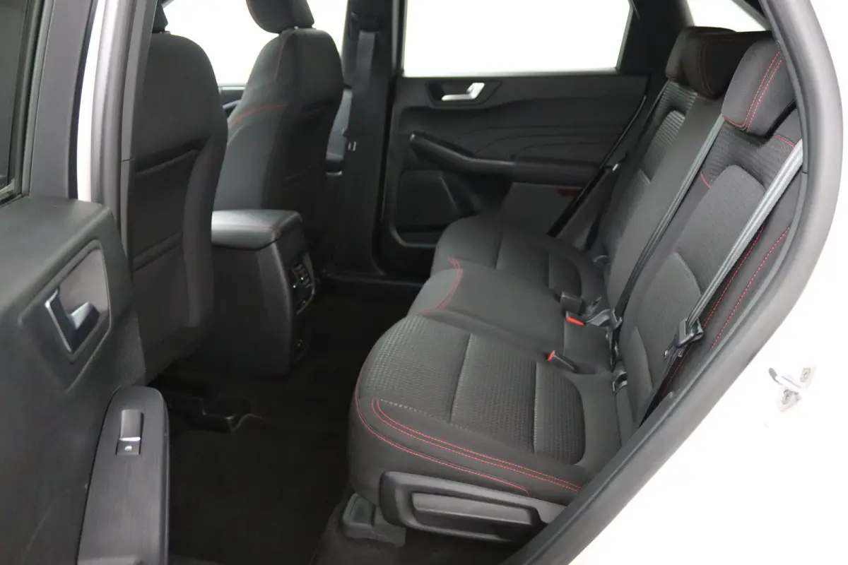 2.5 PHEV ST-Line | Afneembare Trekhaak | Camera | Navigatie | CarPlay/Android Auto | Parelmoer Lak | Keyless