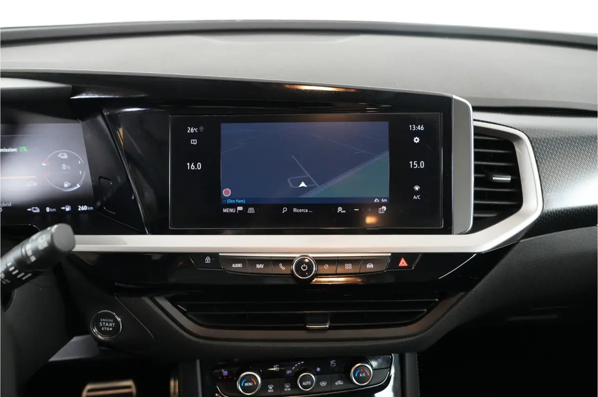 1.6 Turbo GS Line 225 pk PHEV | SOH 99% | AGR | 360° | Stl. verw. | Adaptive Cruise | El. achterklep |