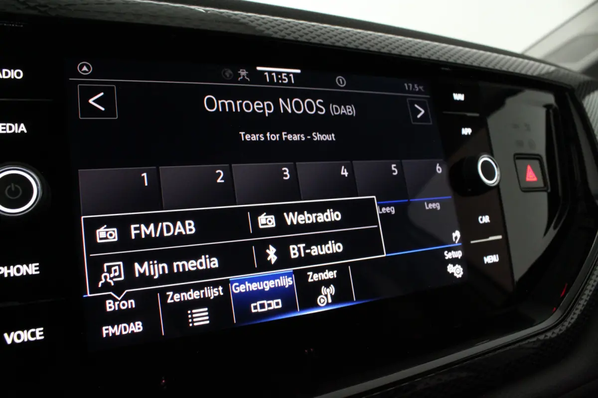 1.0 TSI Life Edition Automaat/Camera/Panorama schuifdak/navigatie...