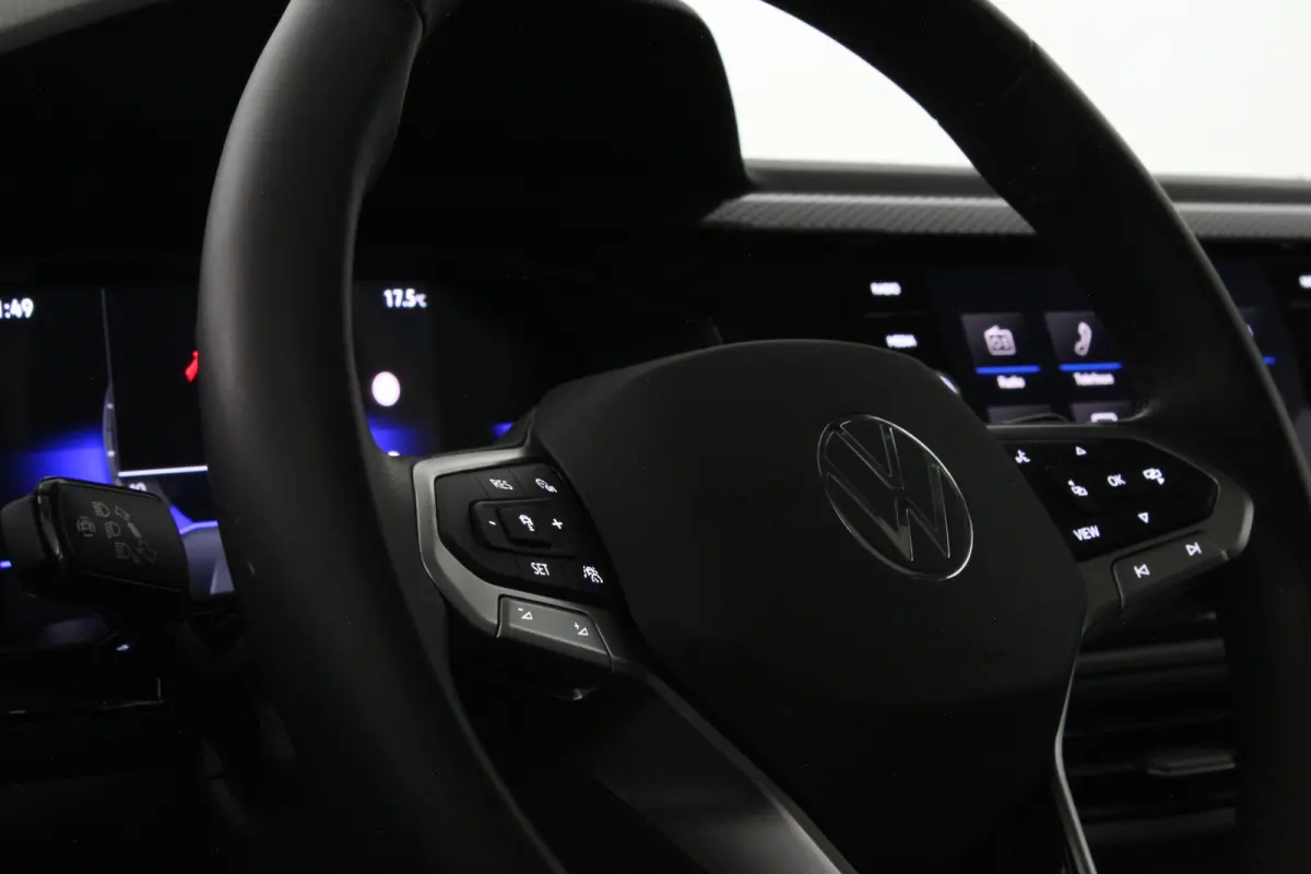 1.0 TSI Life Edition Automaat/Camera/Panorama schuifdak/navigatie...