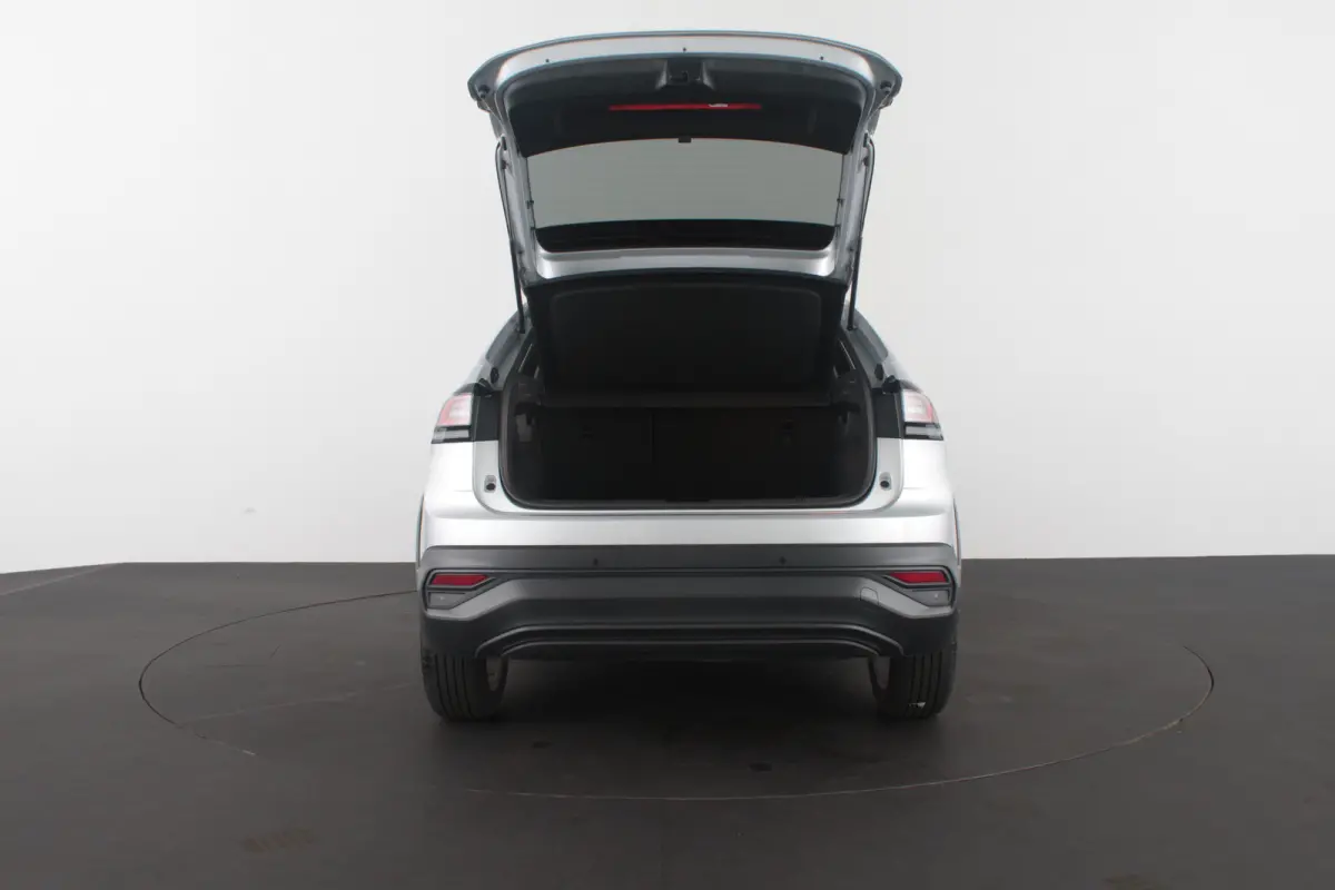1.0 TSI Life Edition Automaat/Camera/Panorama schuifdak/navigatie...