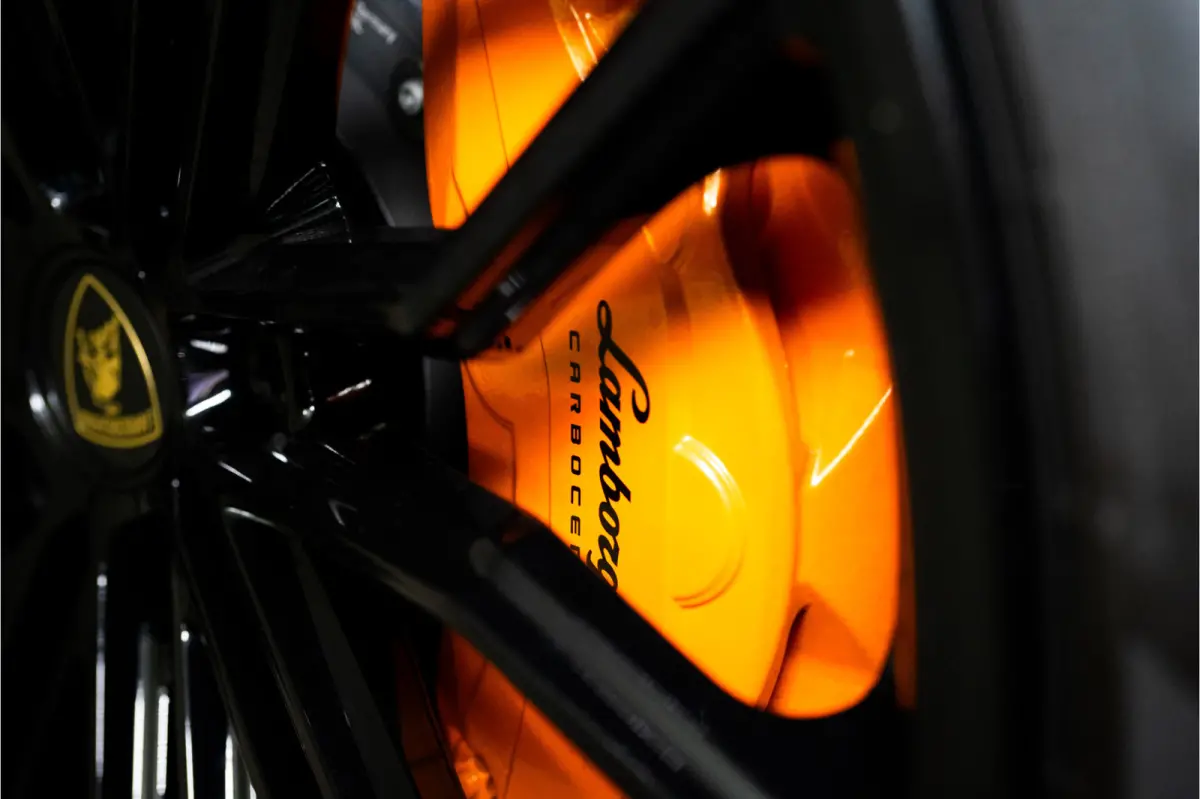4.0 V8 Hybrid 800PK | Ad Personam | Nero Helene | Nero Ade/Arancio Leoni | Bang&Olufsen 3D | Ceramic | Service Package 5YR | 3YR Warrenty | VOL