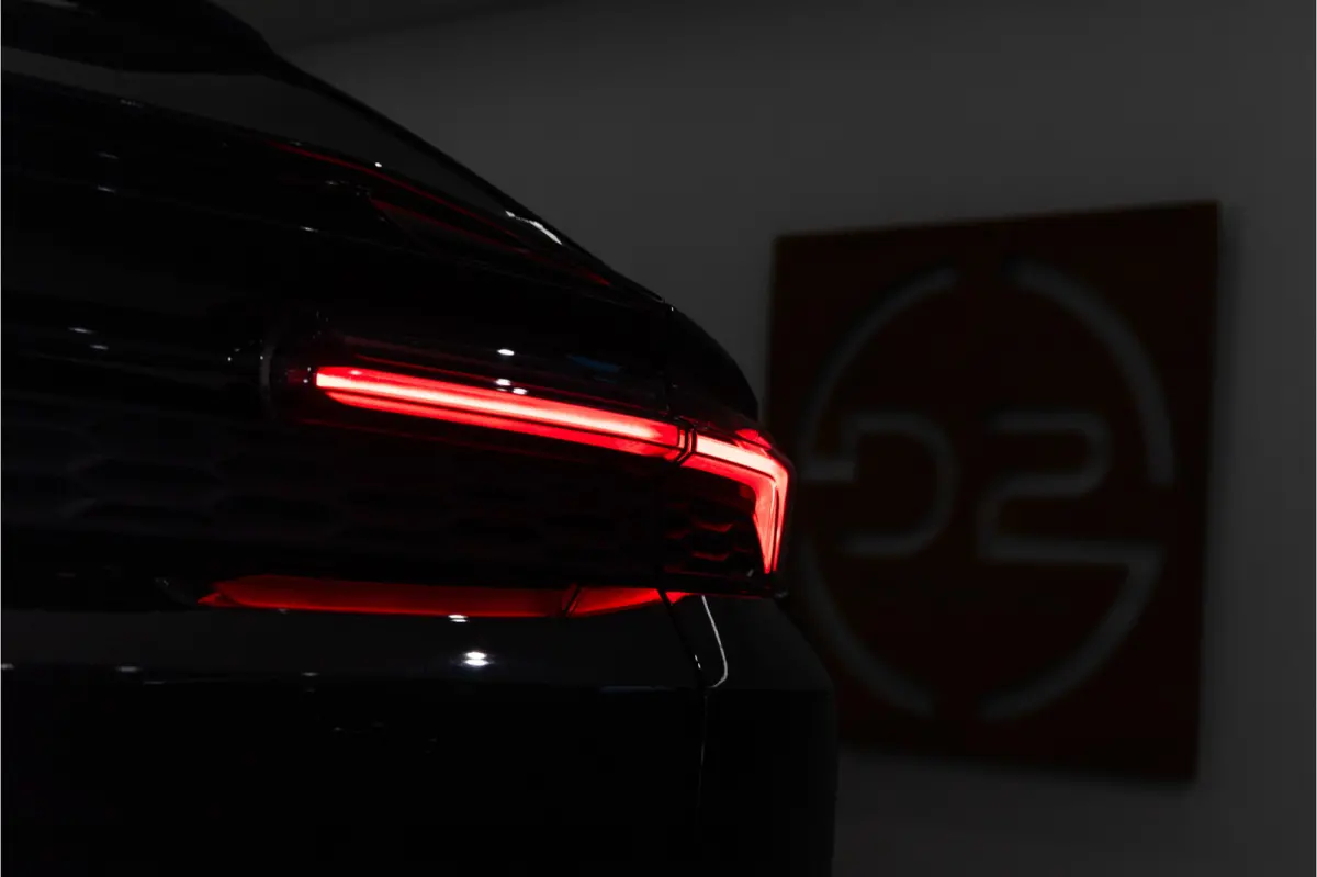 4.0 V8 Hybrid 800PK | Ad Personam | Nero Helene | Nero Ade/Arancio Leoni | Bang&Olufsen 3D | Ceramic | Service Package 5YR | 3YR Warrenty | VOL