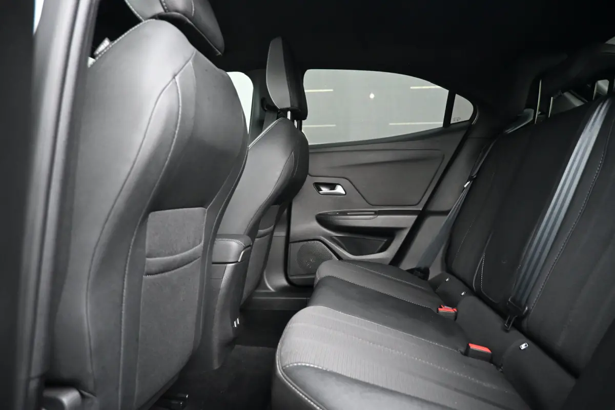 GS 54 kWh 3 Fase 97%SOH! 3 Fase | Adaptive Cruise | Achteruitrijcamera | Stuurverwarming | LED-Matrix | Navigatie | !!