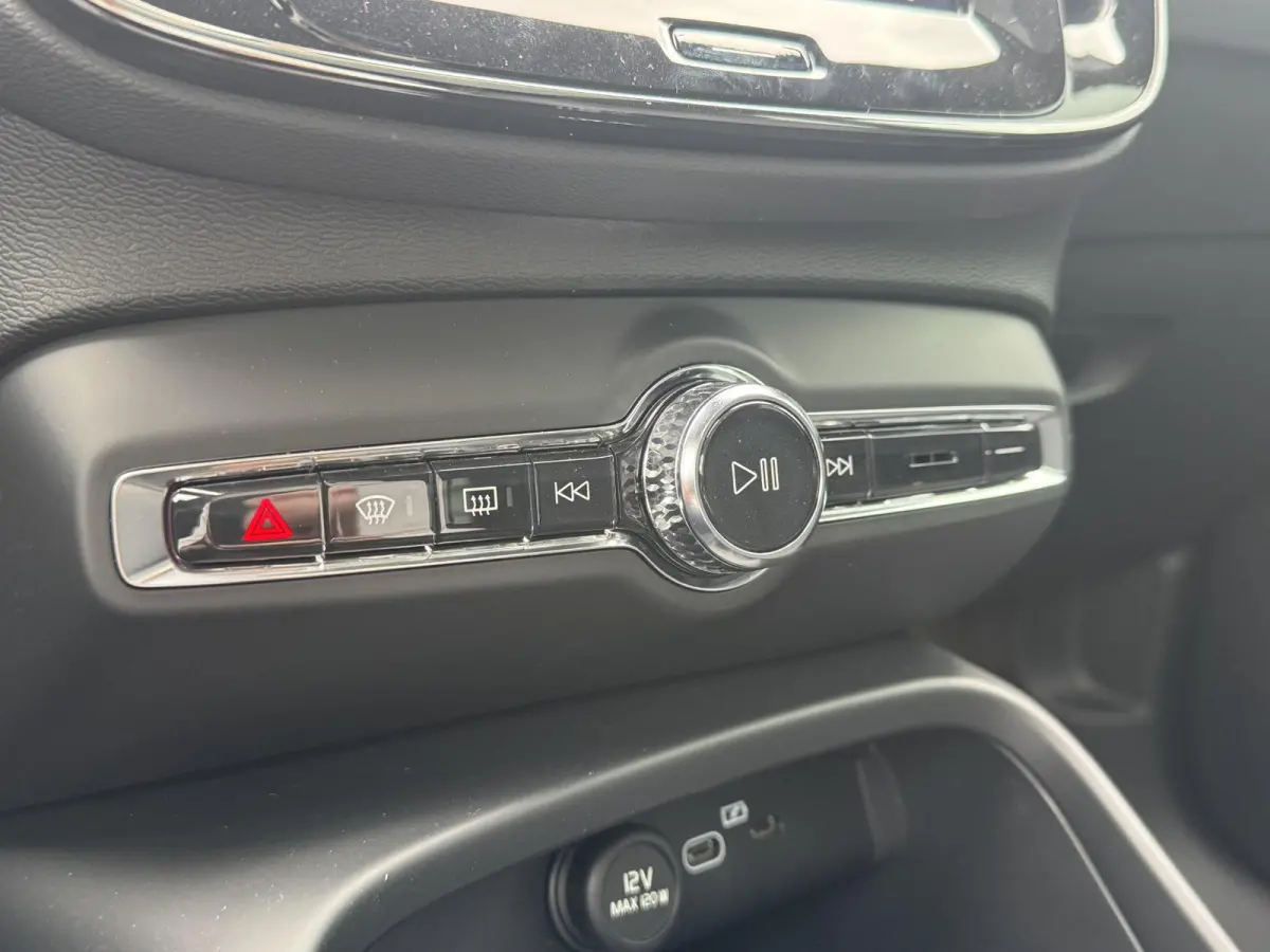 Single Motor Plus Europa 70 kWh | Getint glas | Camera | H&K Audio | Glazen dak | Keyless
