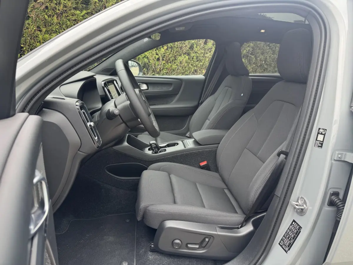 Single Motor Plus Europa 70 kWh | Getint glas | Camera | H&K Audio | Glazen dak | Keyless