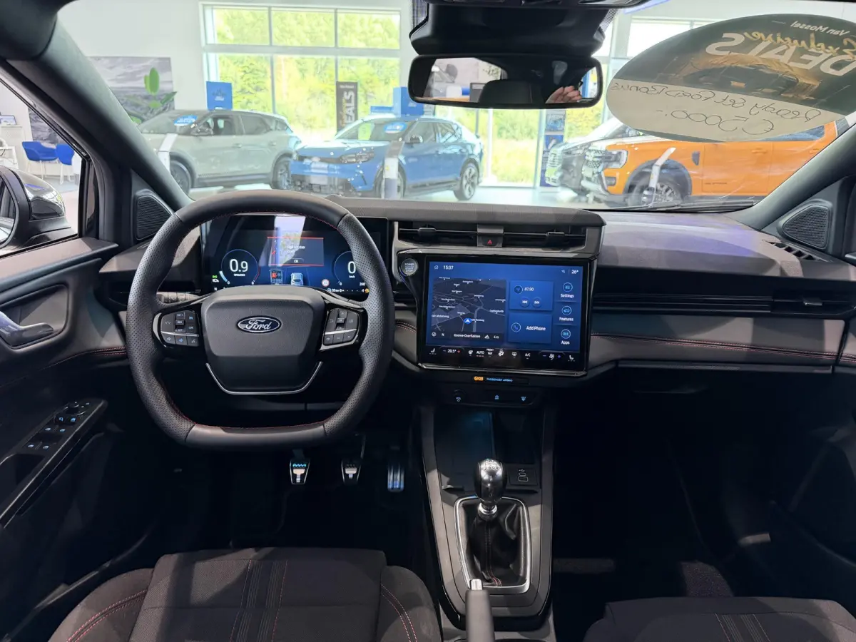 1.0 EcoBoost ST-Line | Direct leverbaar | €5000,- Ready Set Ford Bonus | 0.99% rente met Ford Options | Winter pack | Comfort Pack |