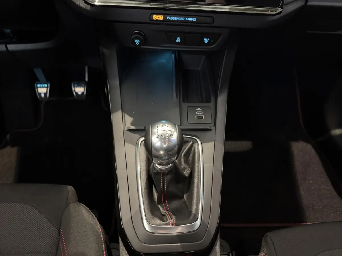 1.0 EcoBoost ST-Line | Direct leverbaar | €5000,- Ready Set Ford Bonus | 0.99% rente met Ford Options | Winter pack | Comfort Pack |