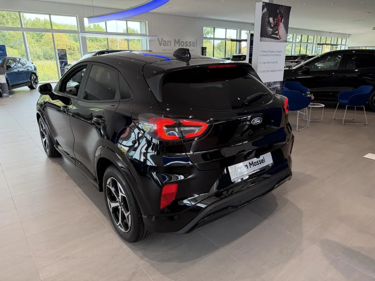 1.0 EcoBoost ST-Line | Direct leverbaar | €5000,- Ready Set Ford Bonus | 0.99% rente met Ford Options | Winter pack | Comfort Pack |