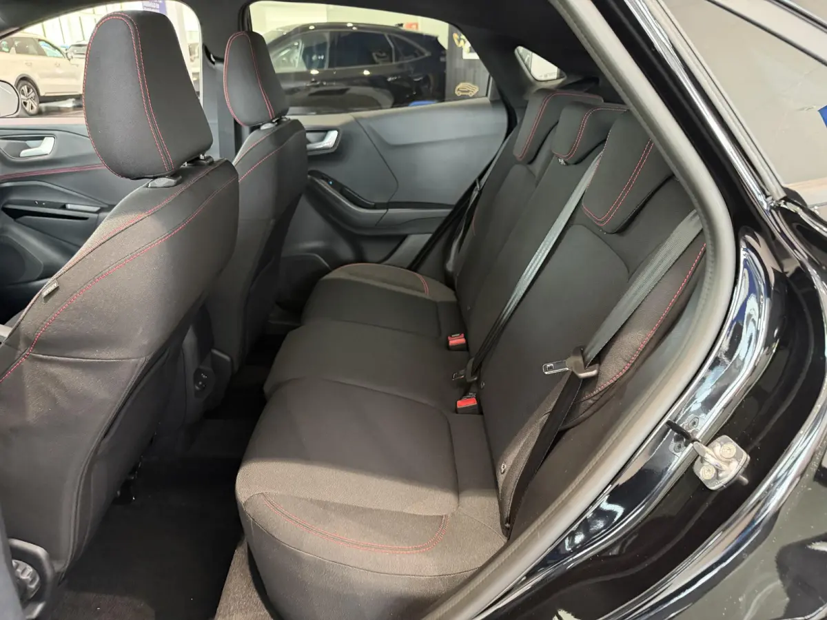 1.0 EcoBoost ST-Line | Direct leverbaar | €5000,- Ready Set Ford Bonus | 0.99% rente met Ford Options | Winter pack | Comfort Pack |