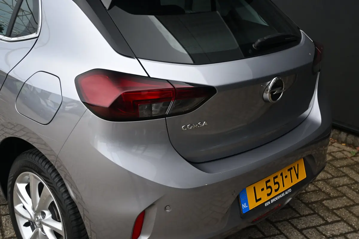 1.2 Elegance 100pk | Premium Pakket | Dealeronderhouden | 1e Eigenaar | Navigatie | Keyless-Entry | Achteruitrijcamera | !!