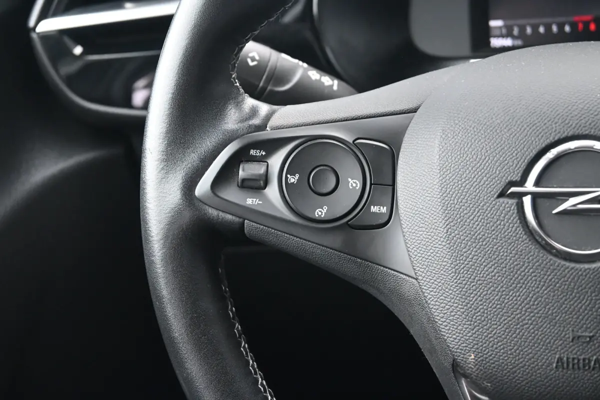 1.2 Elegance 100pk | Premium Pakket | Dealeronderhouden | 1e Eigenaar | Navigatie | Keyless-Entry | Achteruitrijcamera | !!