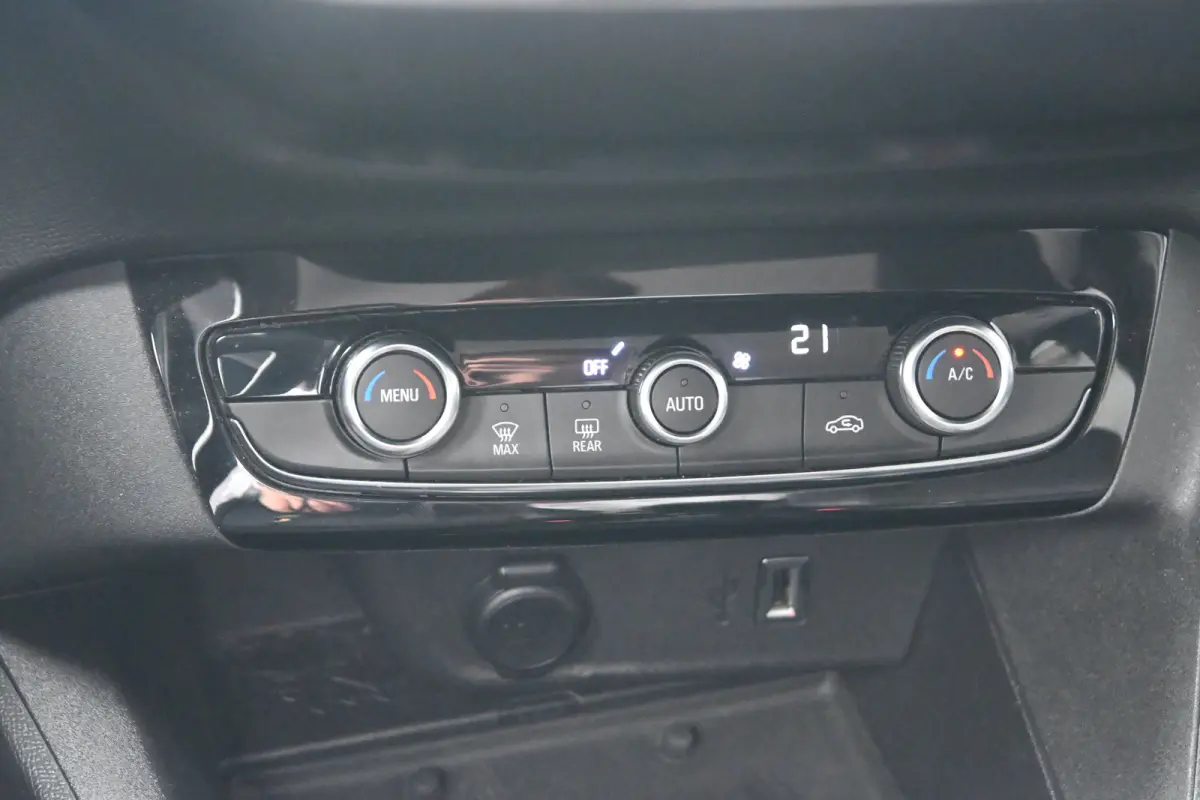 1.2 Elegance 100pk | Premium Pakket | Dealeronderhouden | 1e Eigenaar | Navigatie | Keyless-Entry | Achteruitrijcamera | !!
