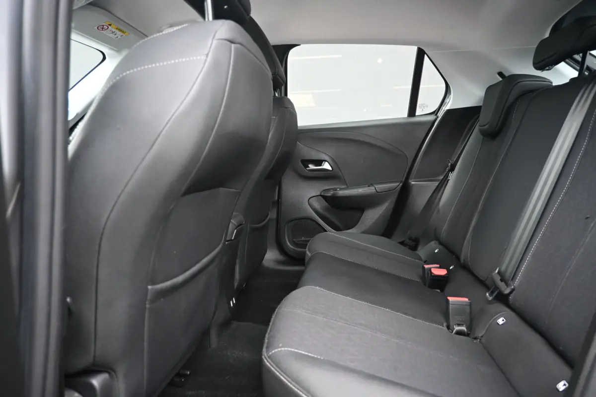 1.2 Elegance 100pk | Premium Pakket | Dealeronderhouden | 1e Eigenaar | Navigatie | Keyless-Entry | Achteruitrijcamera | !!