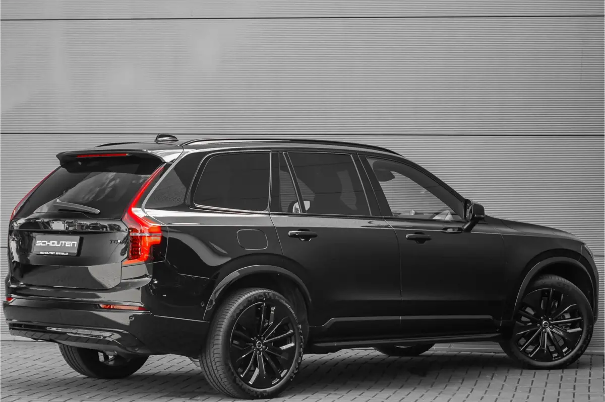 2.0 T8 Plug-in AWD Ultra Black 7p Model 2027 B&W Pano Massage Stoelventilatie Trekhaak