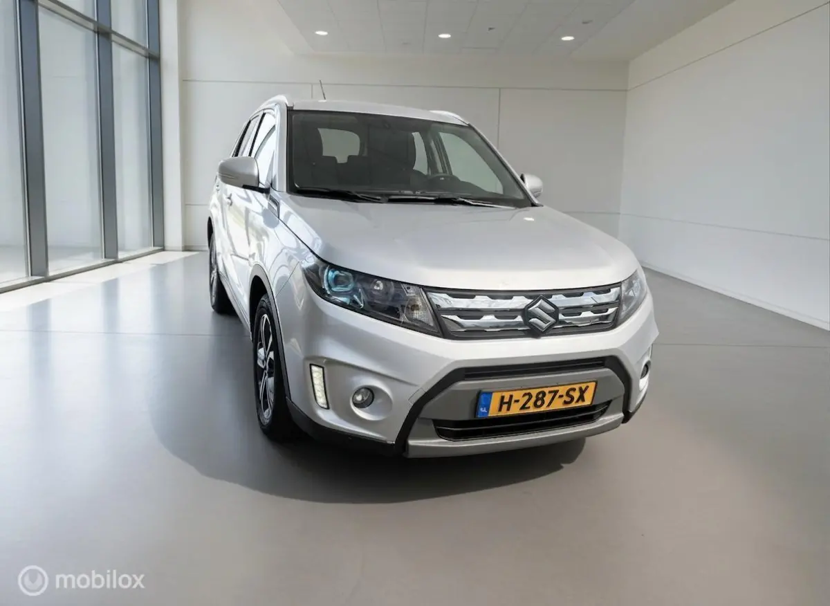 1.6 High Executive | Pano schuifdak | Trekhaak | Half Leder | Zeer compleet