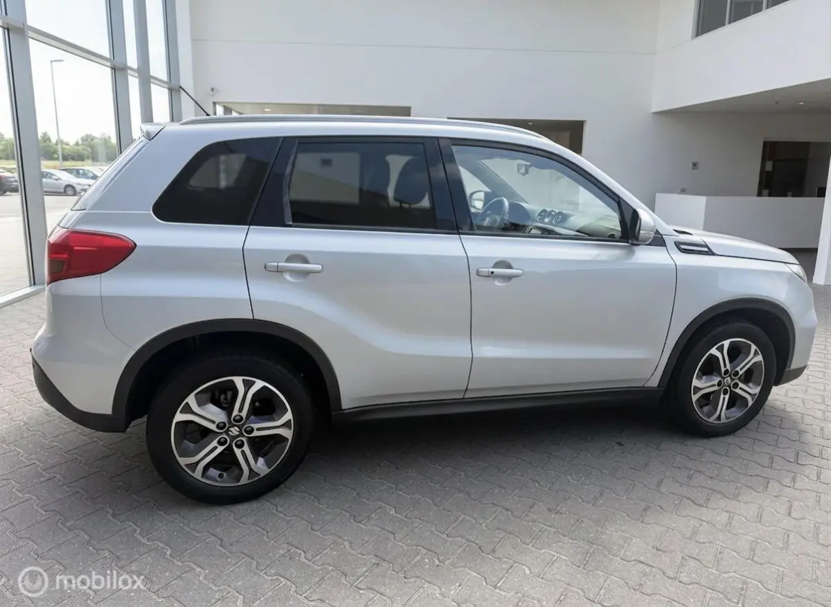 1.6 High Executive | Pano schuifdak | Trekhaak | Half Leder | Zeer compleet