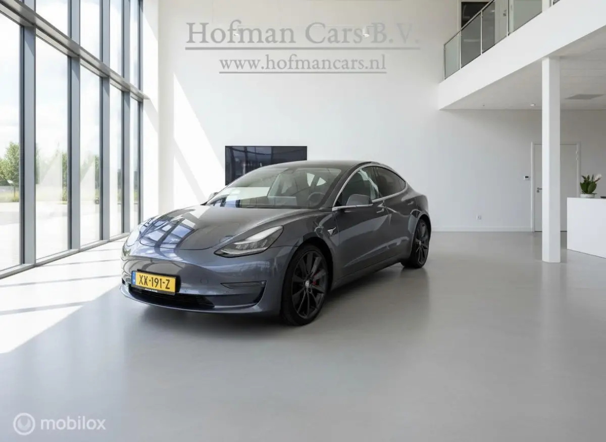 Performance AWD 75 kWh | SOH 81% | 463 pk | 136.603 km | 20" | Premium