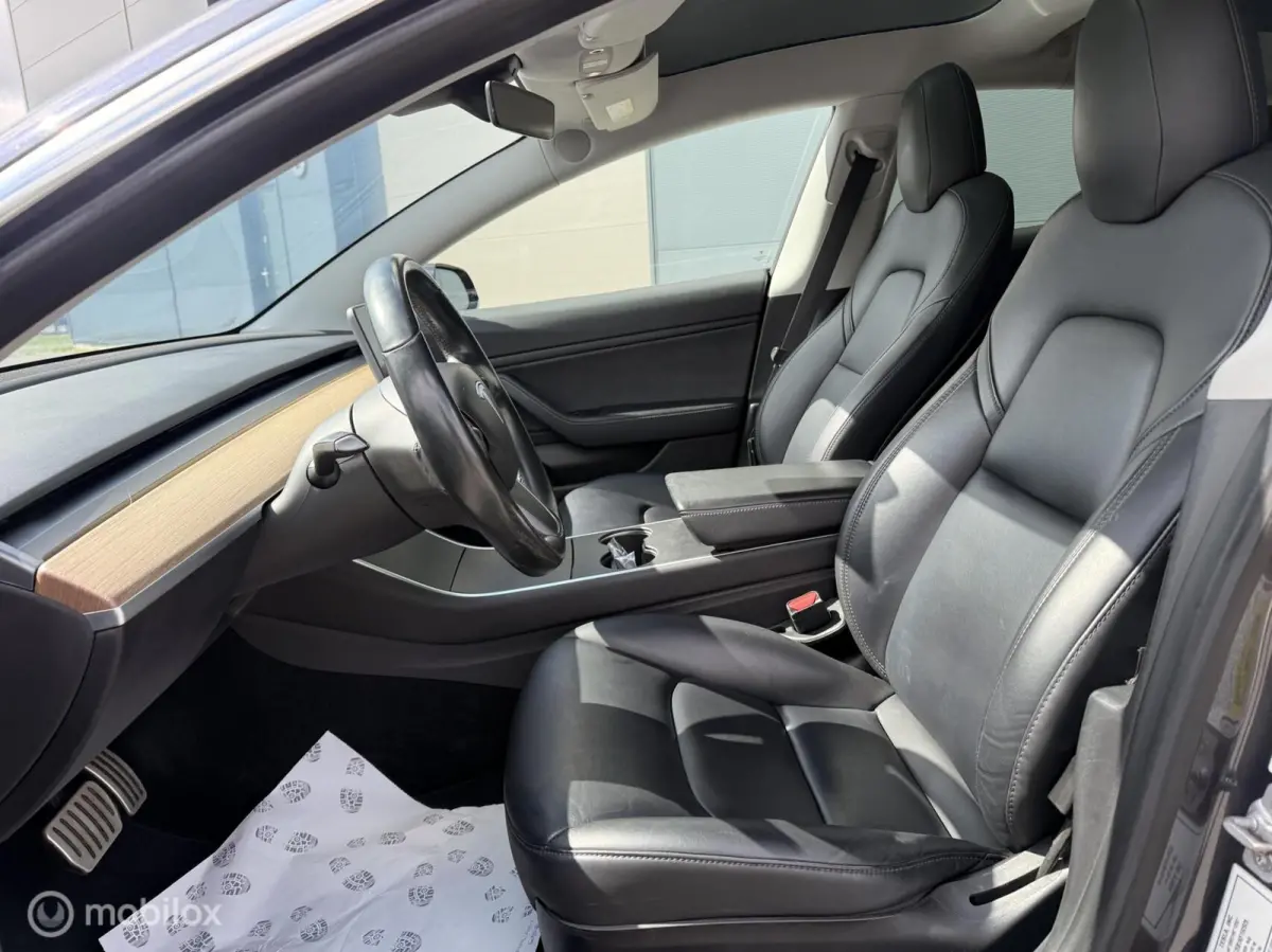 Performance AWD 75 kWh | SOH 81% | 463 pk | 136.603 km | 20" | Premium