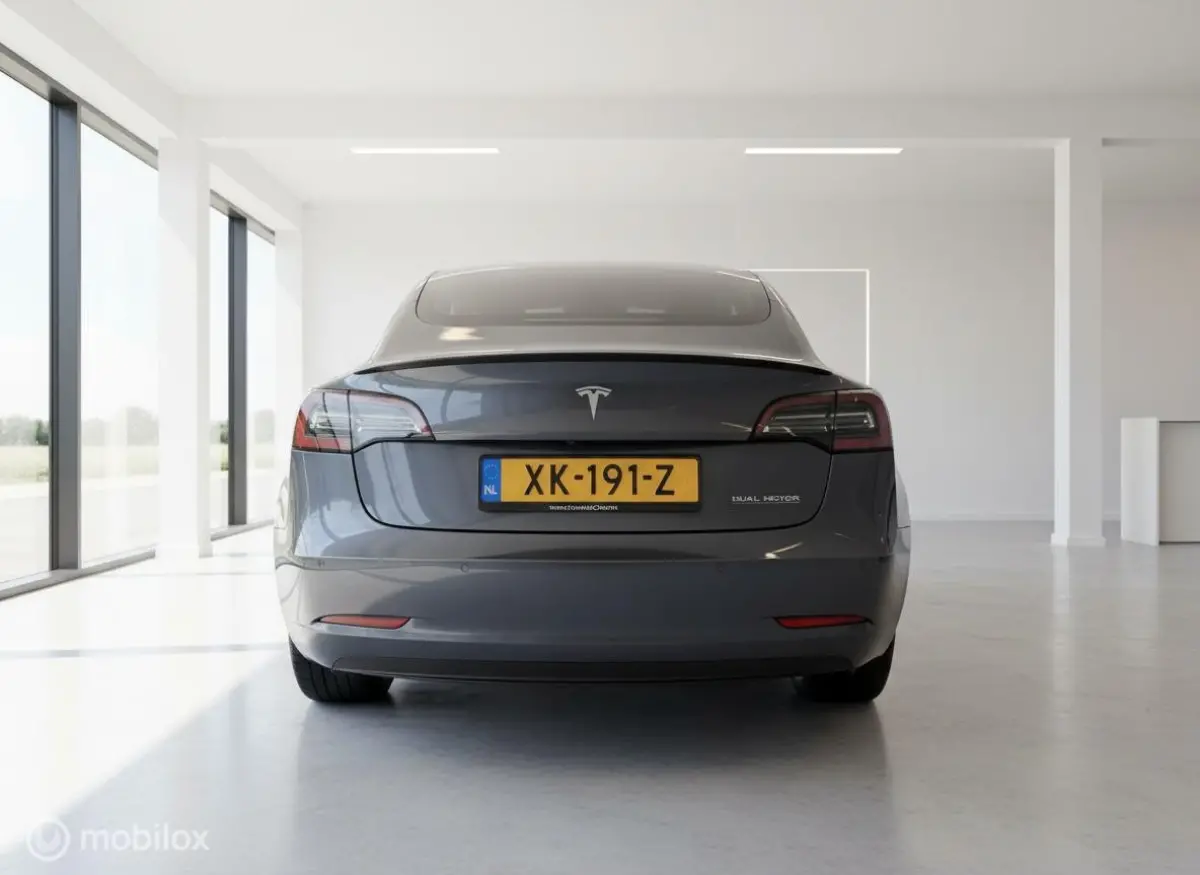 Performance AWD 75 kWh | SOH 81% | 463 pk | 136.603 km | 20" | Premium