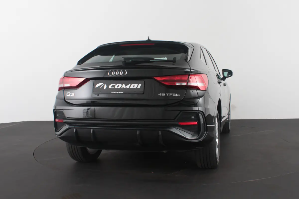 45 TFSI e Edition > 245pk/Plug-in Hybride/18inch/Mythos Black/MMI Navigation Plus