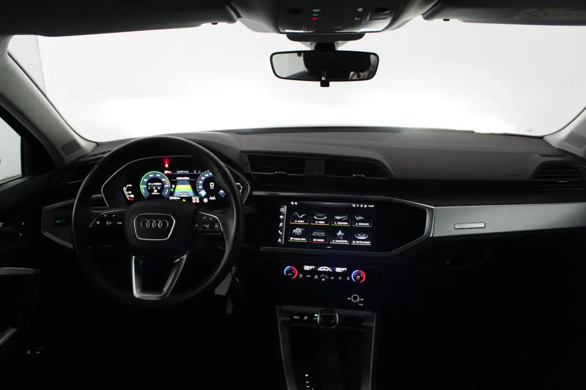 45 TFSI e Edition > 245pk/Plug-in Hybride/18inch/Mythos Black/MMI Navigation Plus
