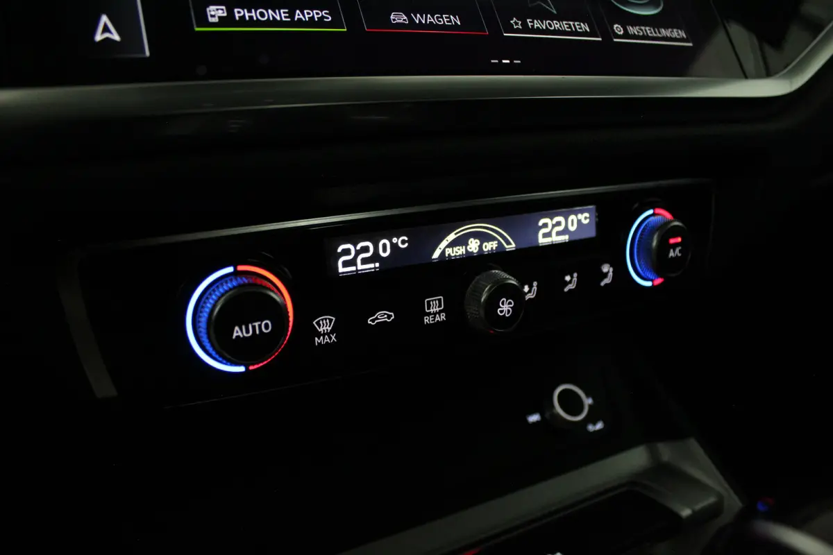 45 TFSI e Edition > 245pk/Plug-in Hybride/18inch/Mythos Black/MMI Navigation Plus