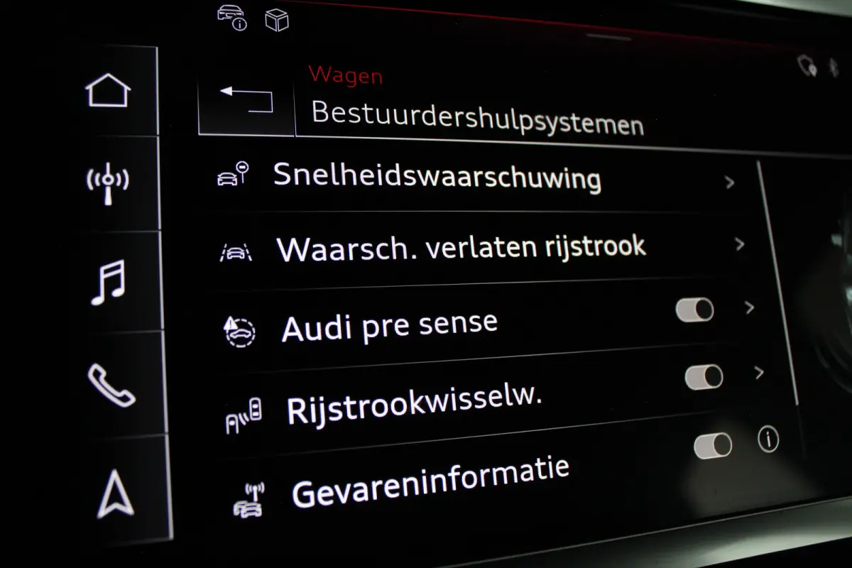 45 TFSI e Edition > 245pk/Plug-in Hybride/18inch/Mythos Black/MMI Navigation Plus