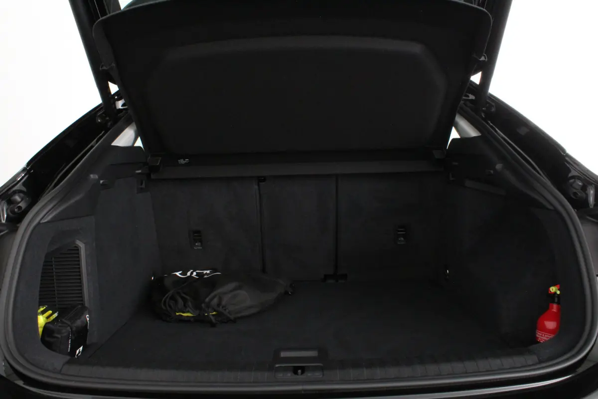 45 TFSI e Edition > 245pk/Plug-in Hybride/18inch/Mythos Black/MMI Navigation Plus