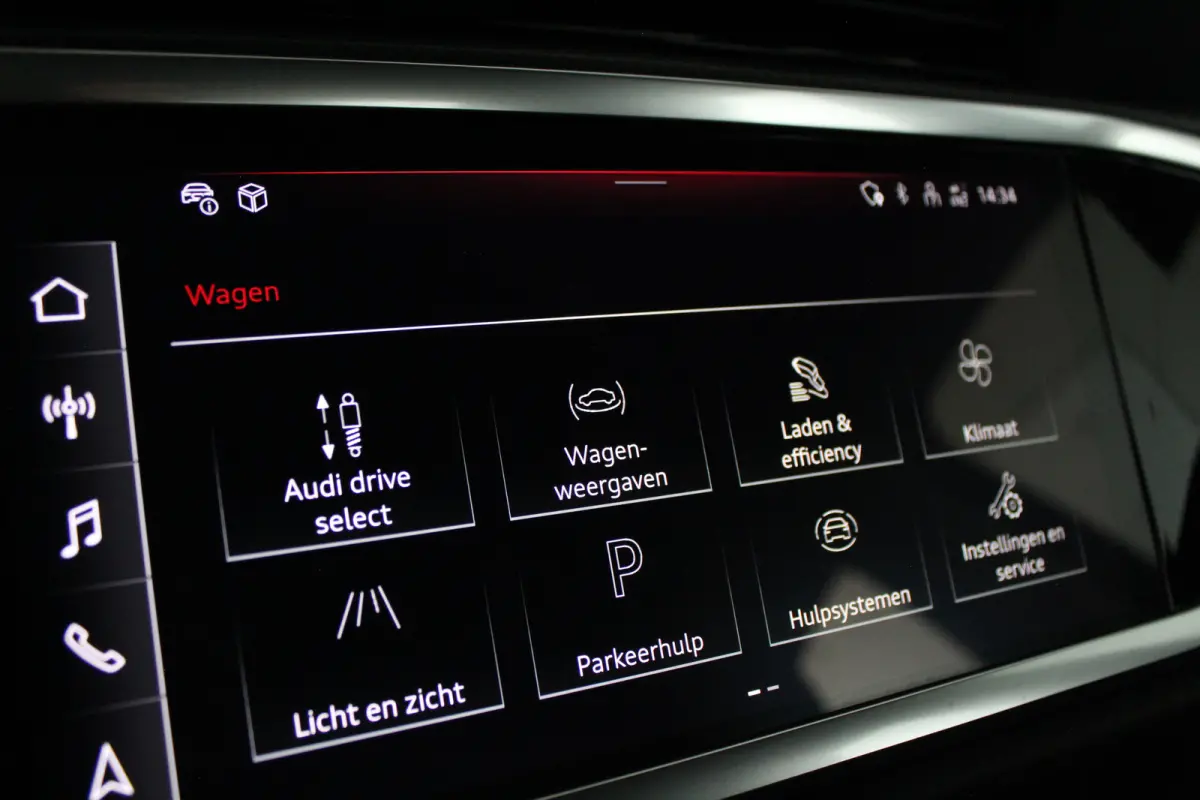 45 TFSI e Edition > 245pk/Plug-in Hybride/18inch/Mythos Black/MMI Navigation Plus