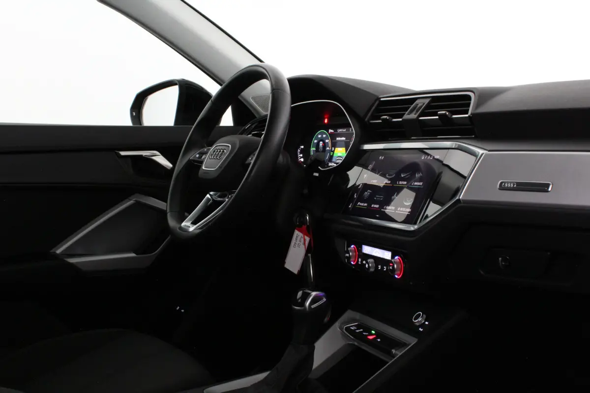 45 TFSI e Edition > 245pk/Plug-in Hybride/18inch/Mythos Black/MMI Navigation Plus