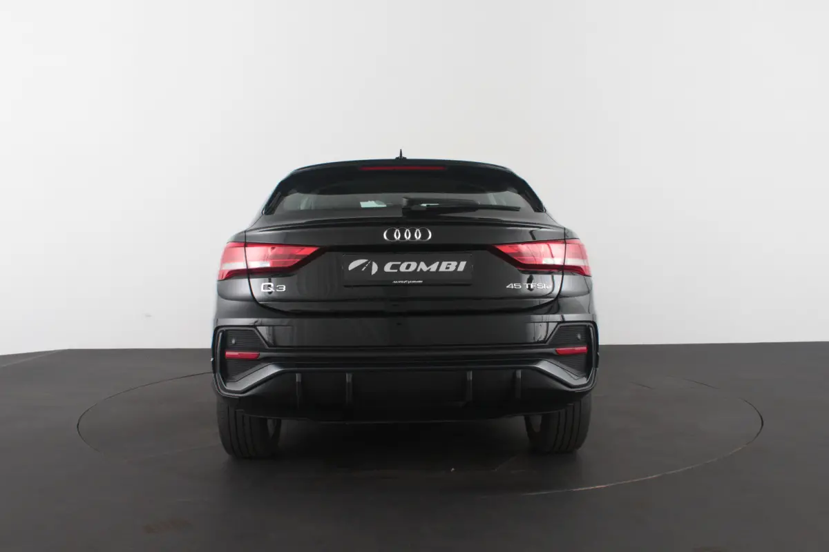 45 TFSI e Edition > 245pk/Plug-in Hybride/18inch/Mythos Black/MMI Navigation Plus