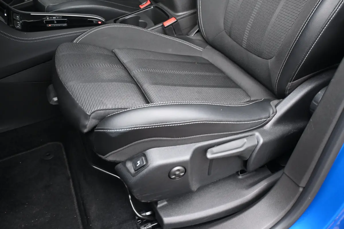 1.6 Turbo Plug-In Hybrid GS Advanced | Afn. Trekhaak | AGR-Comfortstoel | Dodehoek-Detectie | Navigatie | LED-Matrix | !!