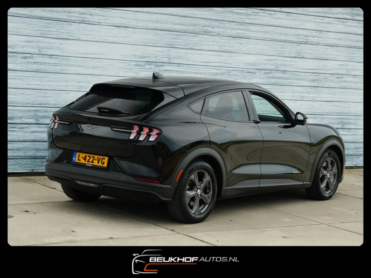 RWD 75 kWh Leer Carplay B&O Camera