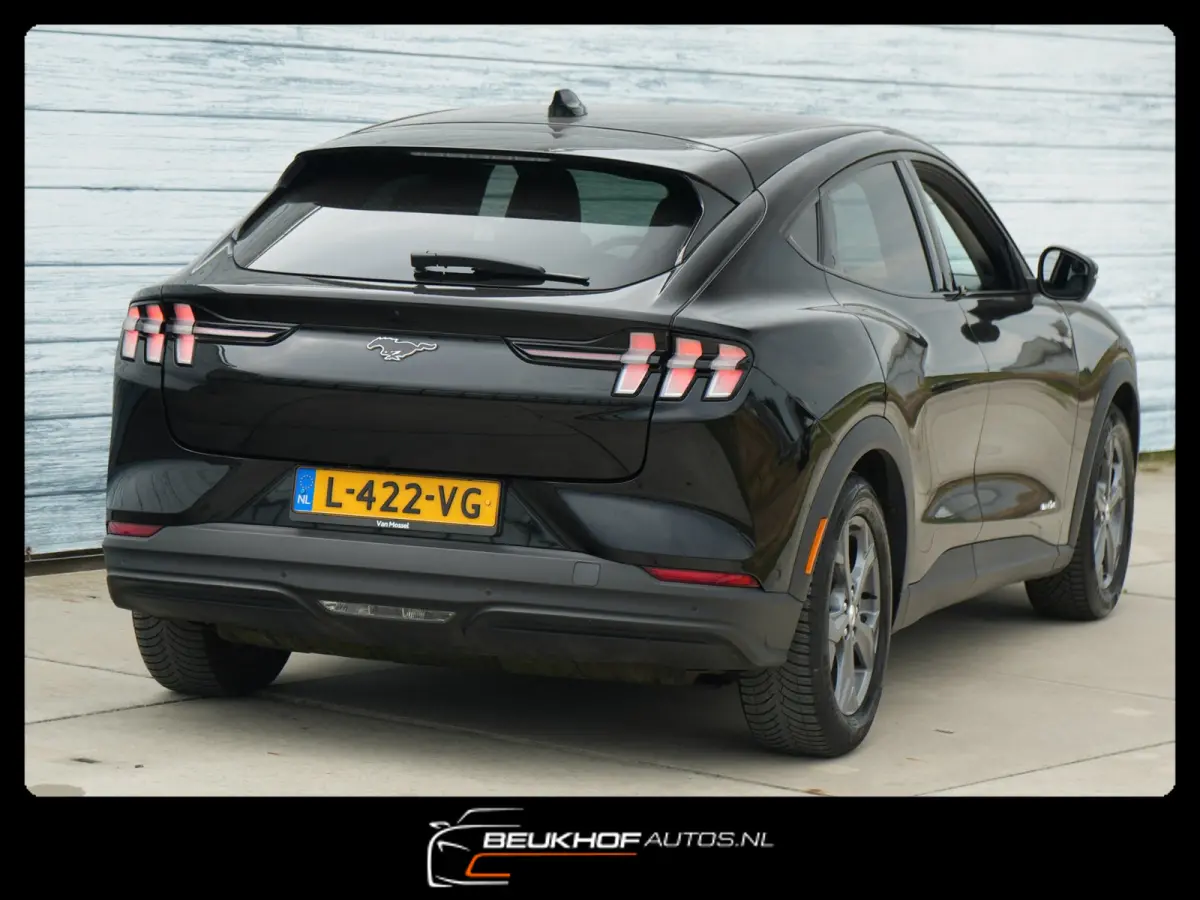 RWD 75 kWh Leer Carplay B&O Camera